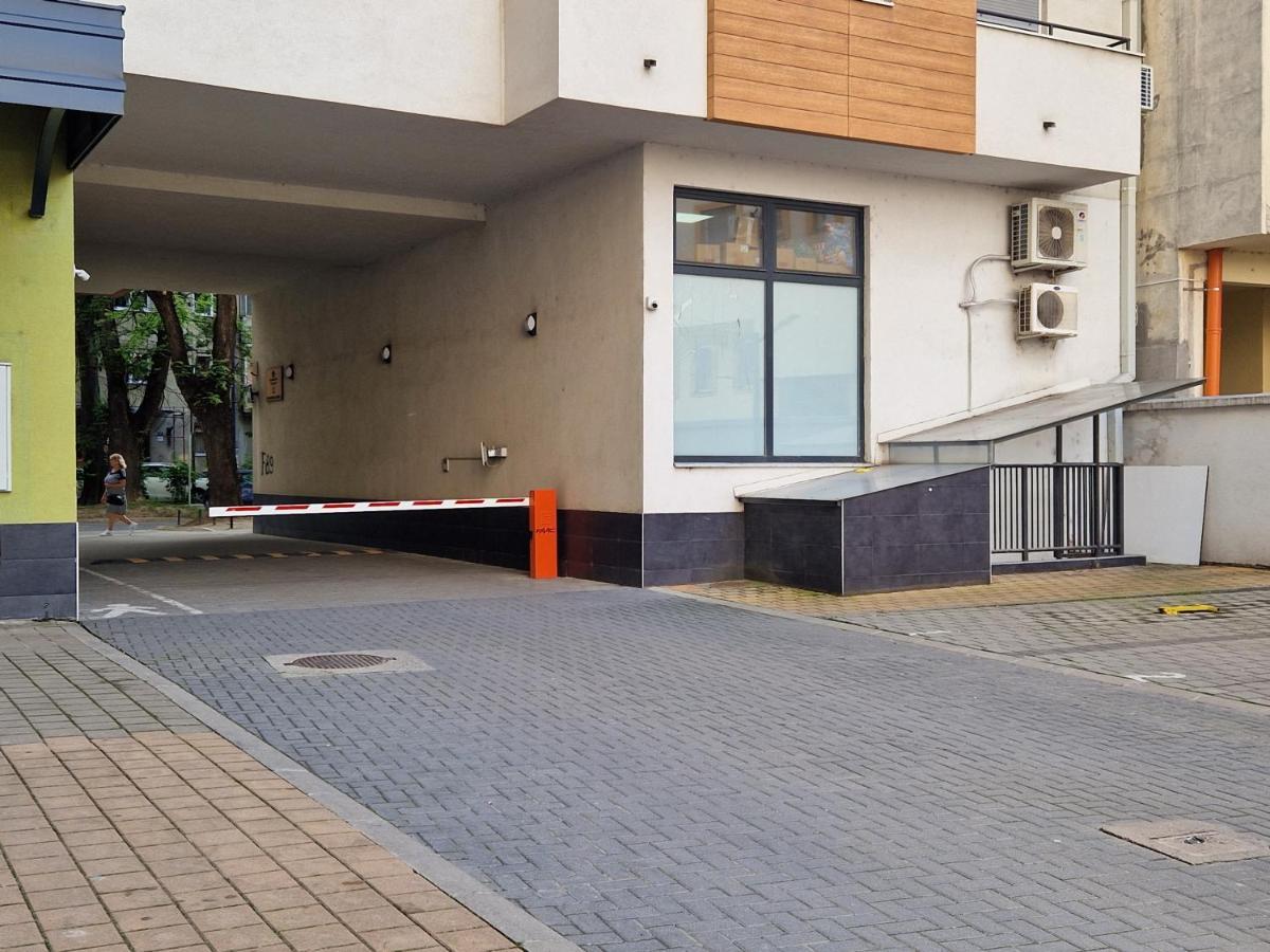 Kraljev Park  Apartment Novi Sad Bagian luar foto