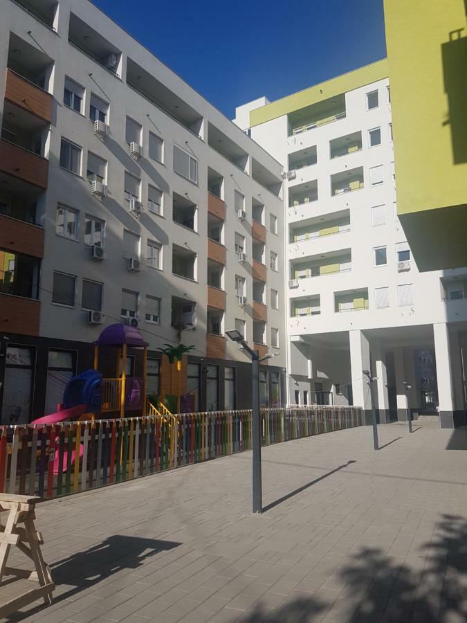 Kraljev Park  Apartment Novi Sad Bagian luar foto